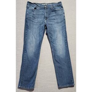 Levi Strauss Signature 567 Athletic Jeans Men’s 38x34 Medium Wash Denim